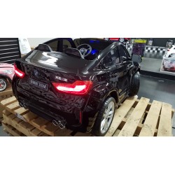 BMW X6 M elektrische kinderauto 2 persoons 2.4G 12V metallic zwart