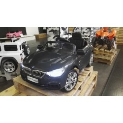 BMW 4 serie kinderauto grijs 12