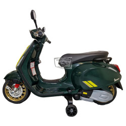 KINDERSCOOTER VESPA SPRINT RACING SIXTIES 12 VOLT groen